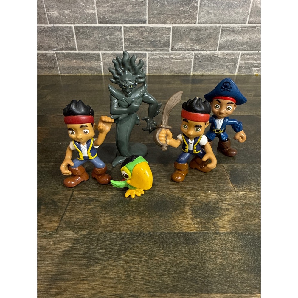 Disney Jake and the Never‎ Land Pirates Mattel Figures Lot Skully Sea Witch 5pc